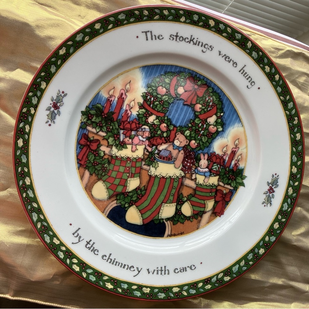 Vintage “T’was the Night Before Christmas” dinner plate